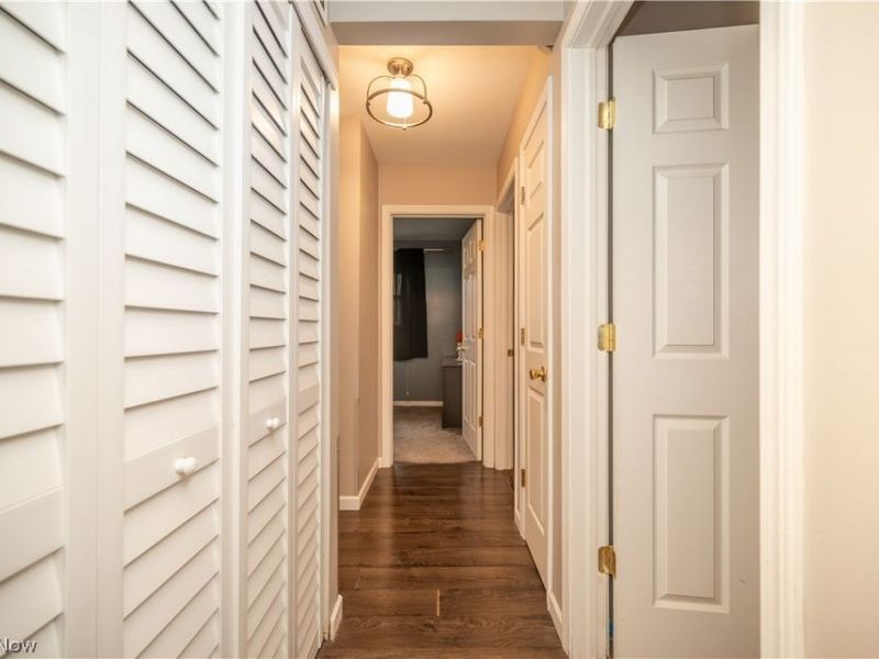 151 N Yorkshire Boulevard, Austintown, OH 44515 Photo 22