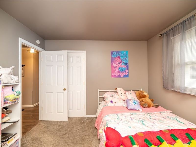 151 N Yorkshire Boulevard, Austintown, OH 44515 Photo 23