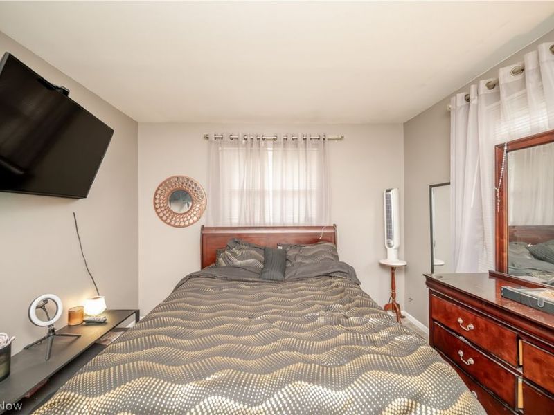 151 N Yorkshire Boulevard, Austintown, OH 44515 Photo 26