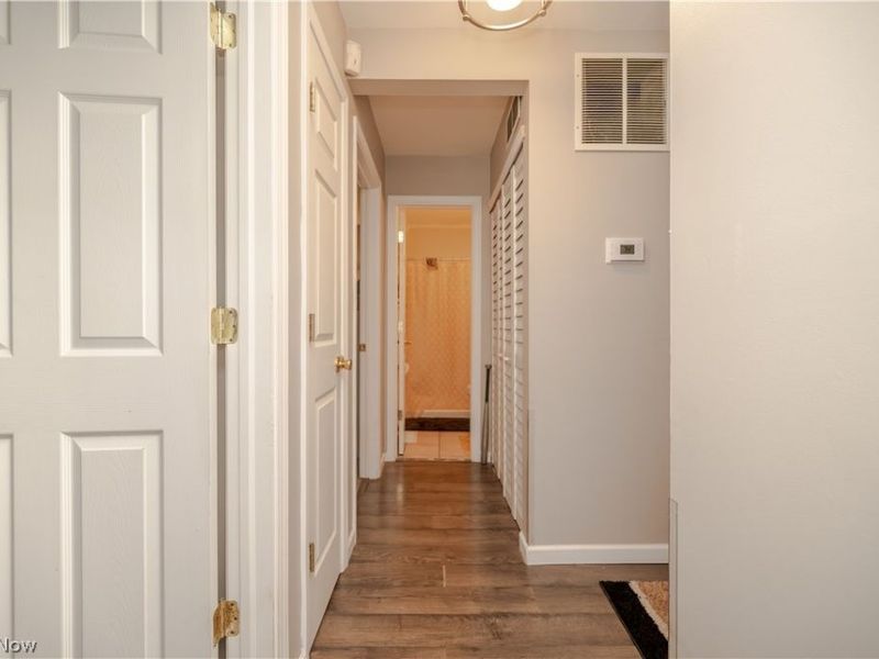 151 N Yorkshire Boulevard, Austintown, OH 44515 Photo 31