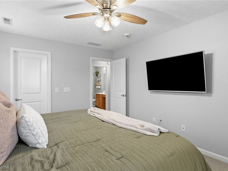 6401 Fawn Lane, North Ridgeville, OH 44039 Photo 16