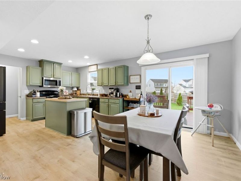 6401 Fawn Lane, North Ridgeville, OH 44039 Photo 5