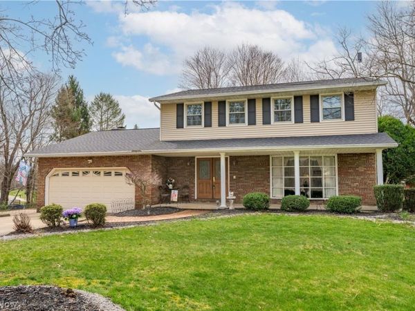 3680 Timber Lake Street NW, Uniontown, OH 44685