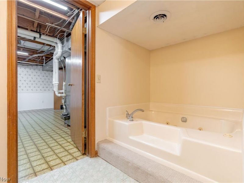 3680 Timber Lake Street NW, Uniontown, OH 44685 Photo 29