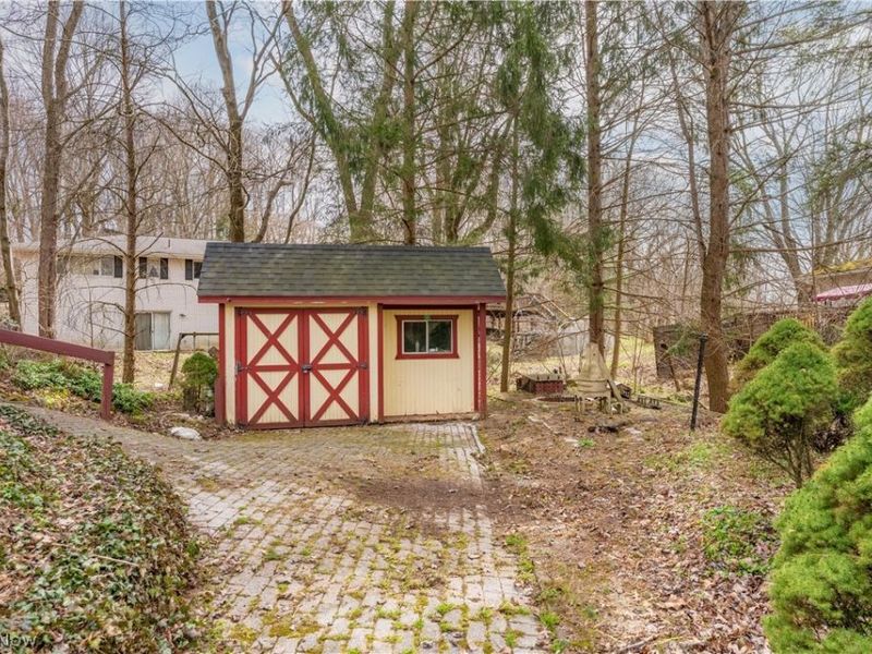 3680 Timber Lake Street NW, Uniontown, OH 44685 Photo 33