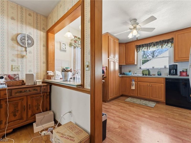 2883 Sharonwood Avenue NW, Canton, OH 44708 Photo 15