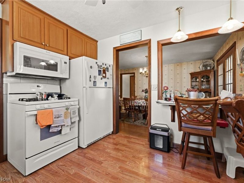 2883 Sharonwood Avenue NW, Canton, OH 44708 Photo 18