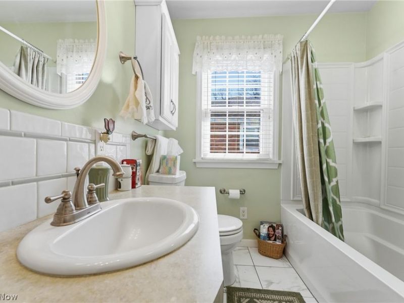 2883 Sharonwood Avenue NW, Canton, OH 44708 Photo 22