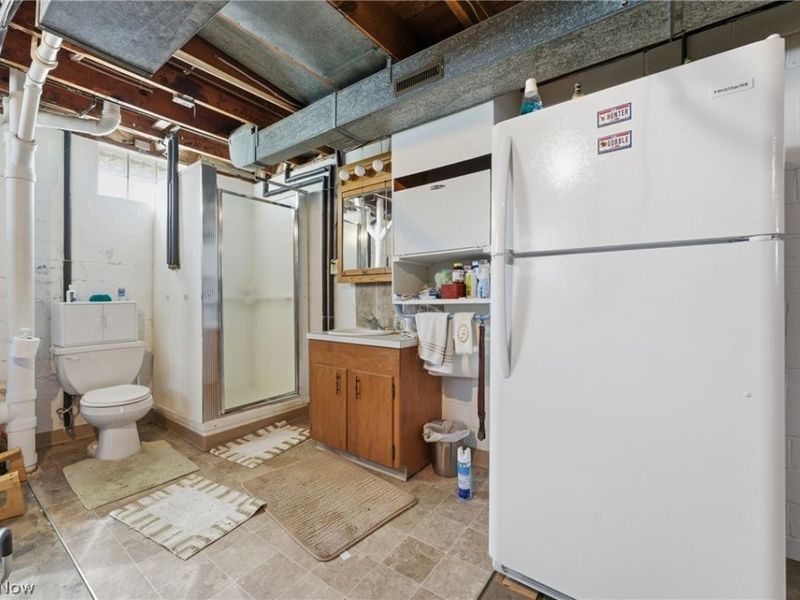 2883 Sharonwood Avenue NW, Canton, OH 44708 Photo 33