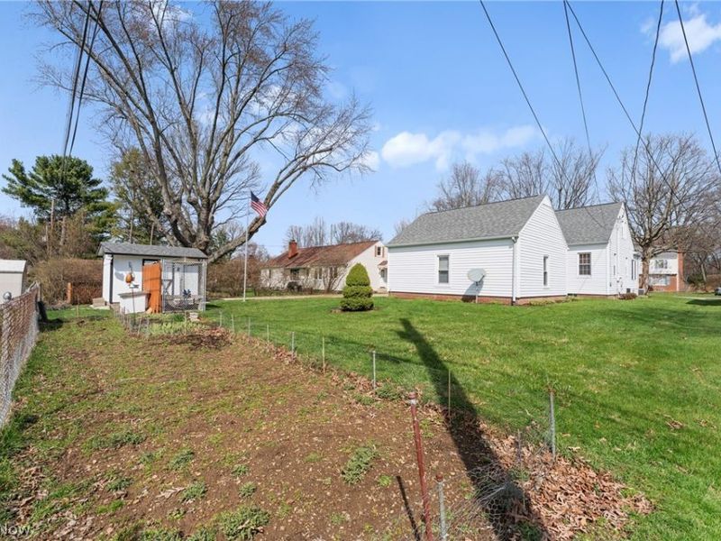 2883 Sharonwood Avenue NW, Canton, OH 44708 Photo 35