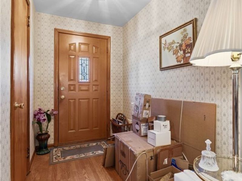 2883 Sharonwood Avenue NW, Canton, OH 44708 Photo 7