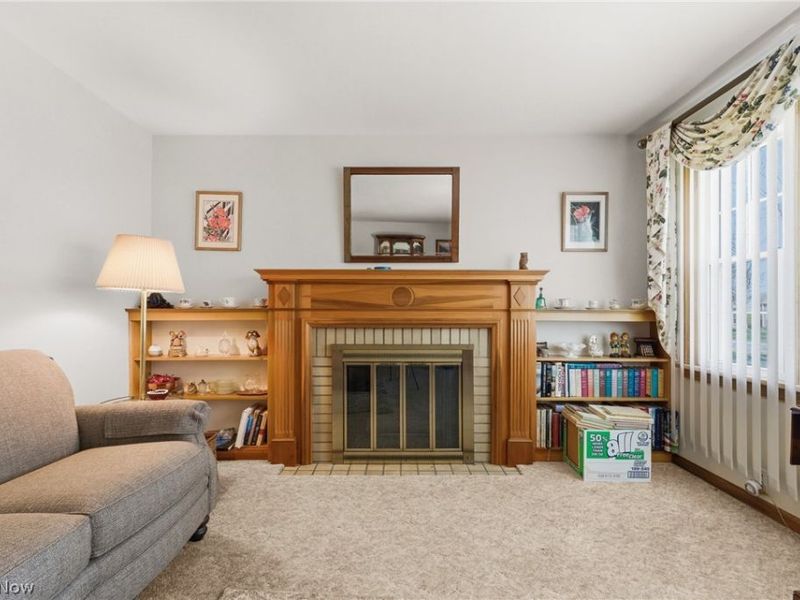 2883 Sharonwood Avenue NW, Canton, OH 44708 Photo 9