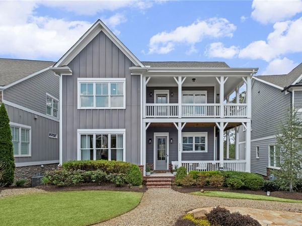 2304 Isla Run, Woodstock, GA 30188