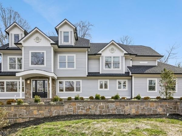 215 Summit Ave, Summit, NJ 07901
