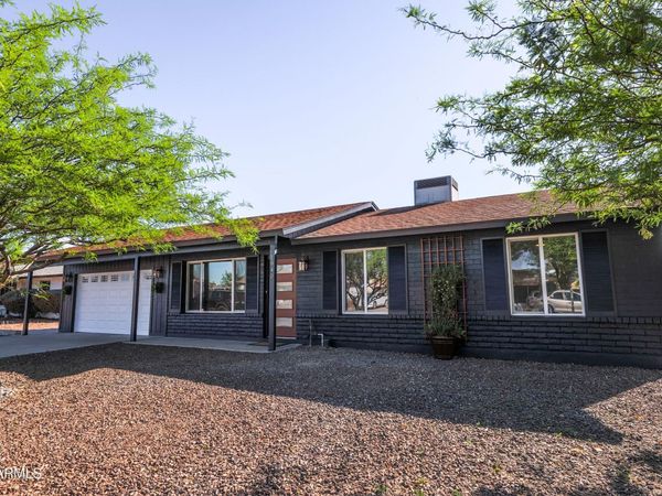 1940 W Kimberly Way, Phoenix, AZ 85027