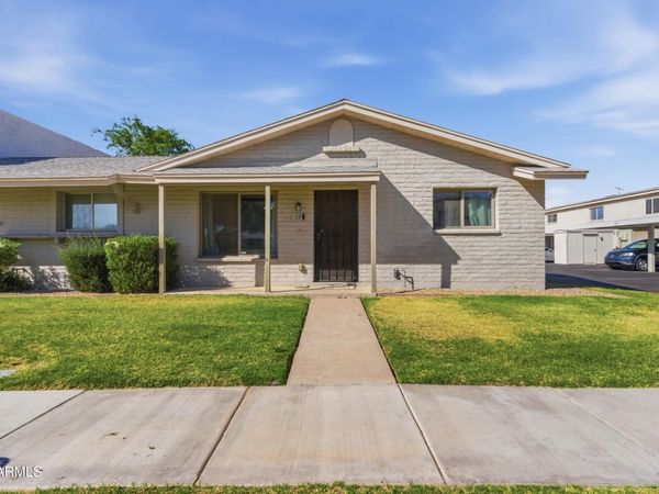 225 N STANDAGE Street, Unit 13, Mesa, AZ 85201