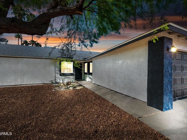 6112 W SAINT MORITZ Lane, Glendale, AZ 85306