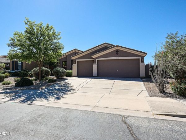 17885 W DESERT VIEW Lane, Goodyear, AZ 85338