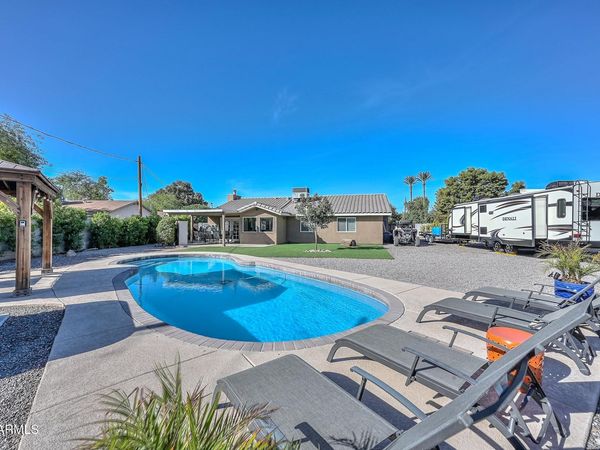 3043 N 34TH Street, Phoenix, AZ 85018