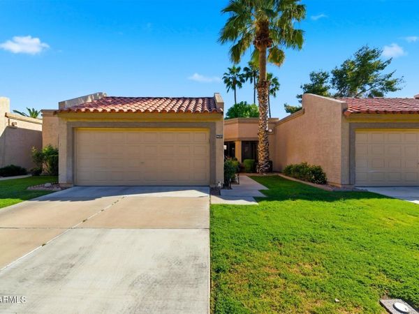 9427 W MCRAE Way, Peoria, AZ 85382