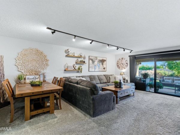 9427 W MCRAE Way, Peoria, AZ 85382