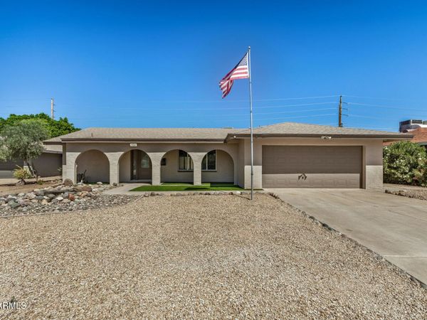 3920 W LANE Avenue, Phoenix, AZ 85051