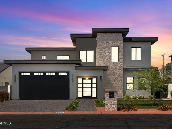 4852 E PICCADILLY Road, Phoenix, AZ 85018