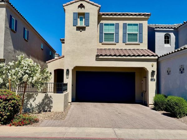 220 E Markwood Drive, Chandler, AZ 85286