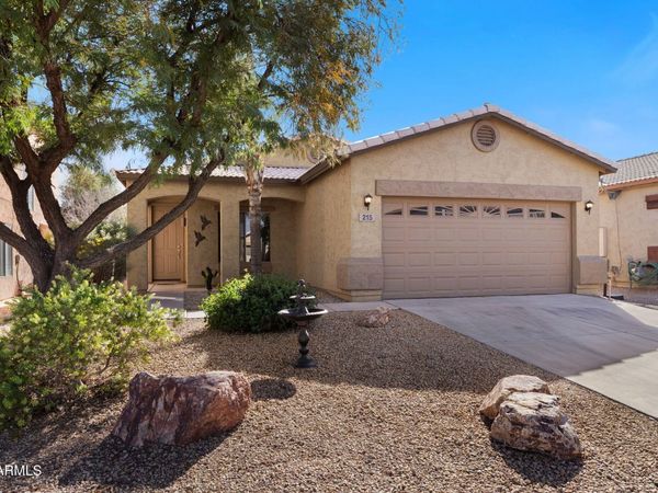 215 E SHAWNEE Road, San Tan Valley, AZ 85143