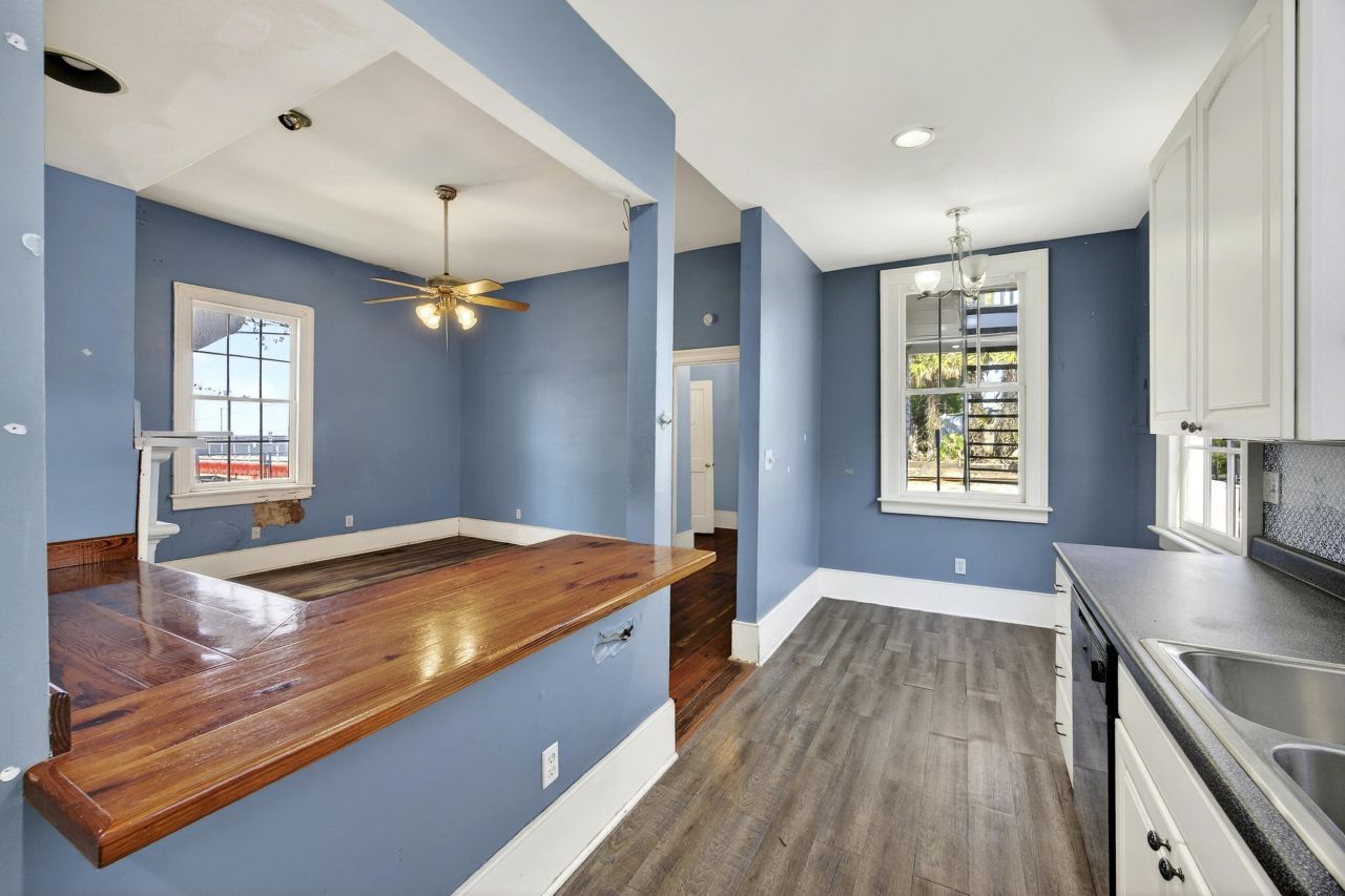 69 Washington Street Photo 13