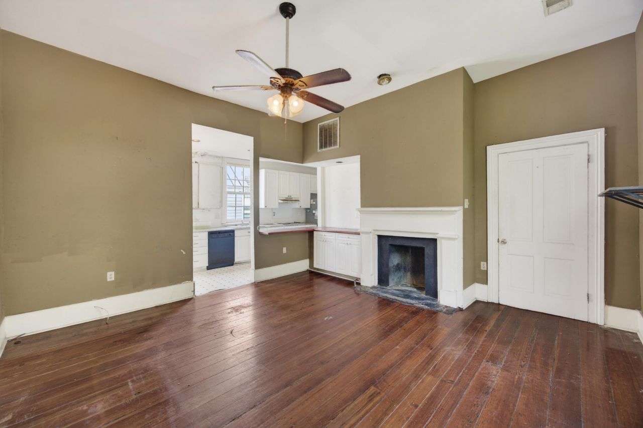 69 Washington Street Photo 23