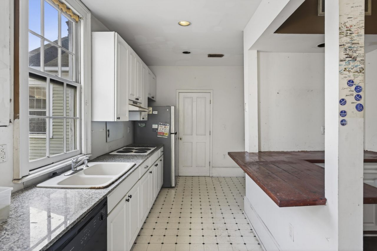 69 Washington Street Photo 27