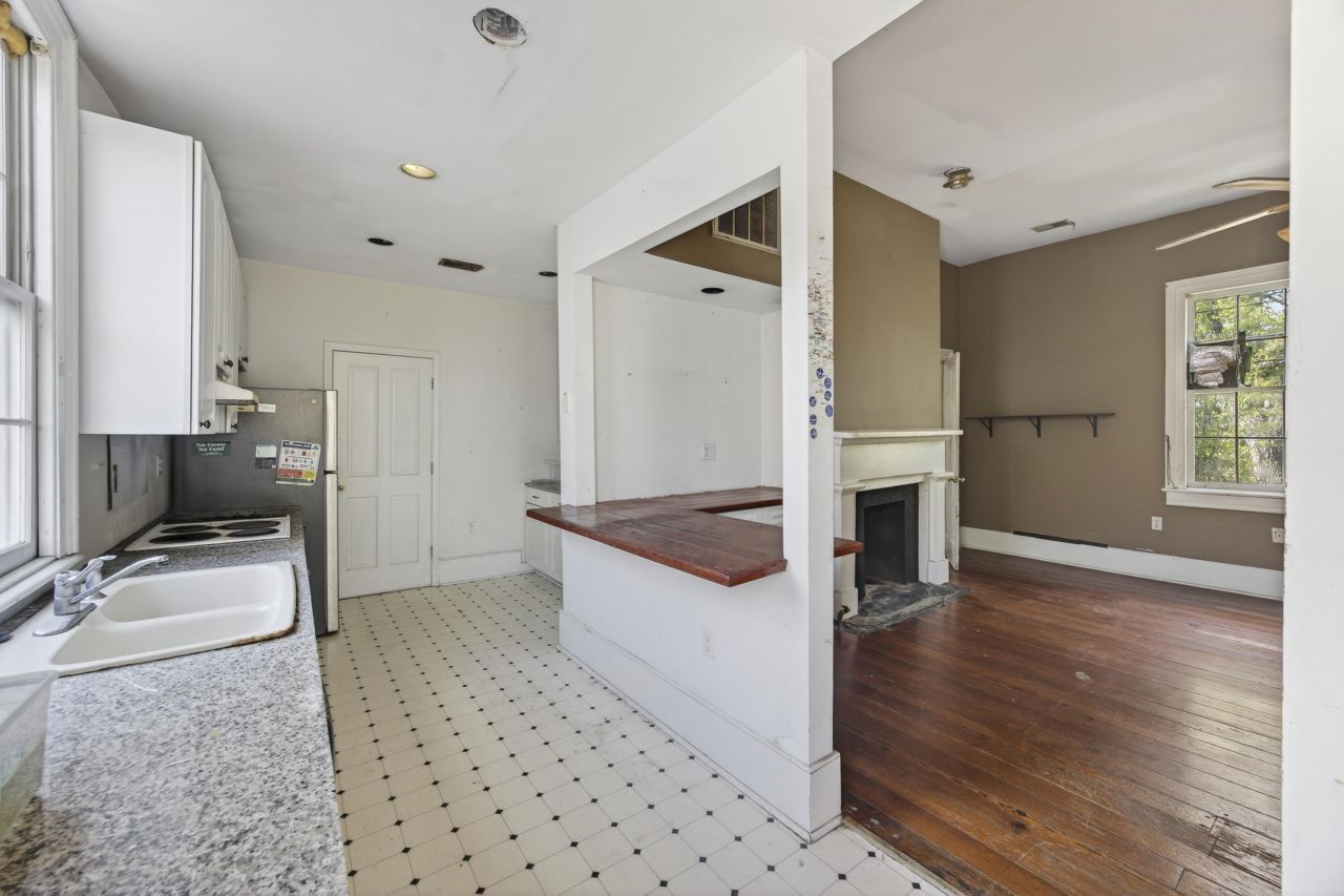 69 Washington Street Photo 28