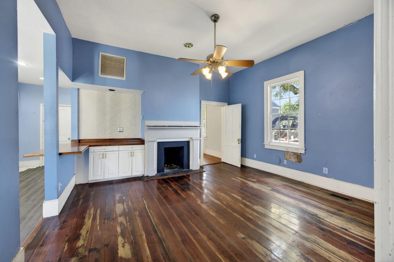 69 Washington Street Photo 7