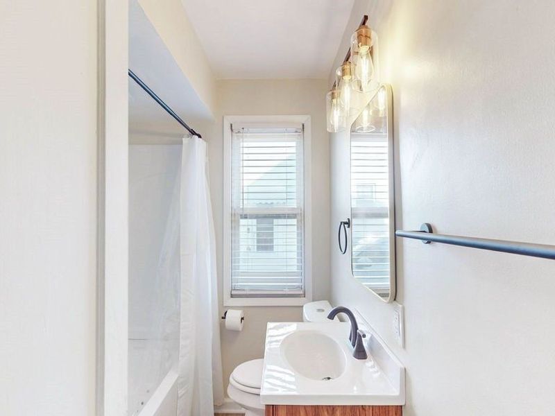 14732 Grapeland Avenue, Cleveland, OH 44111 Photo 17