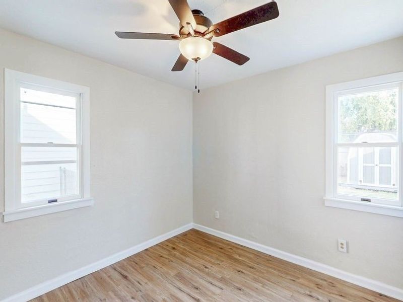 14732 Grapeland Avenue, Cleveland, OH 44111 Photo 21