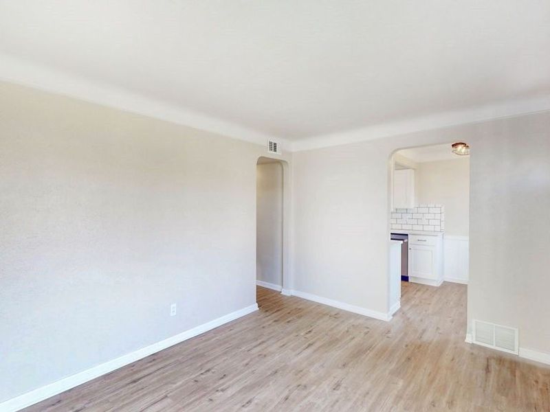 14732 Grapeland Avenue, Cleveland, OH 44111 Photo 6