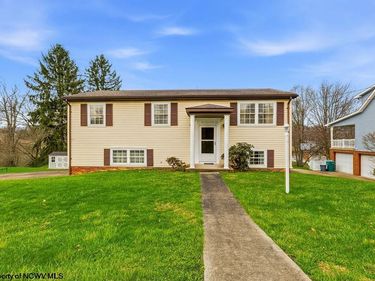 27 Millbrook Road, Bridgeport, WV 26330