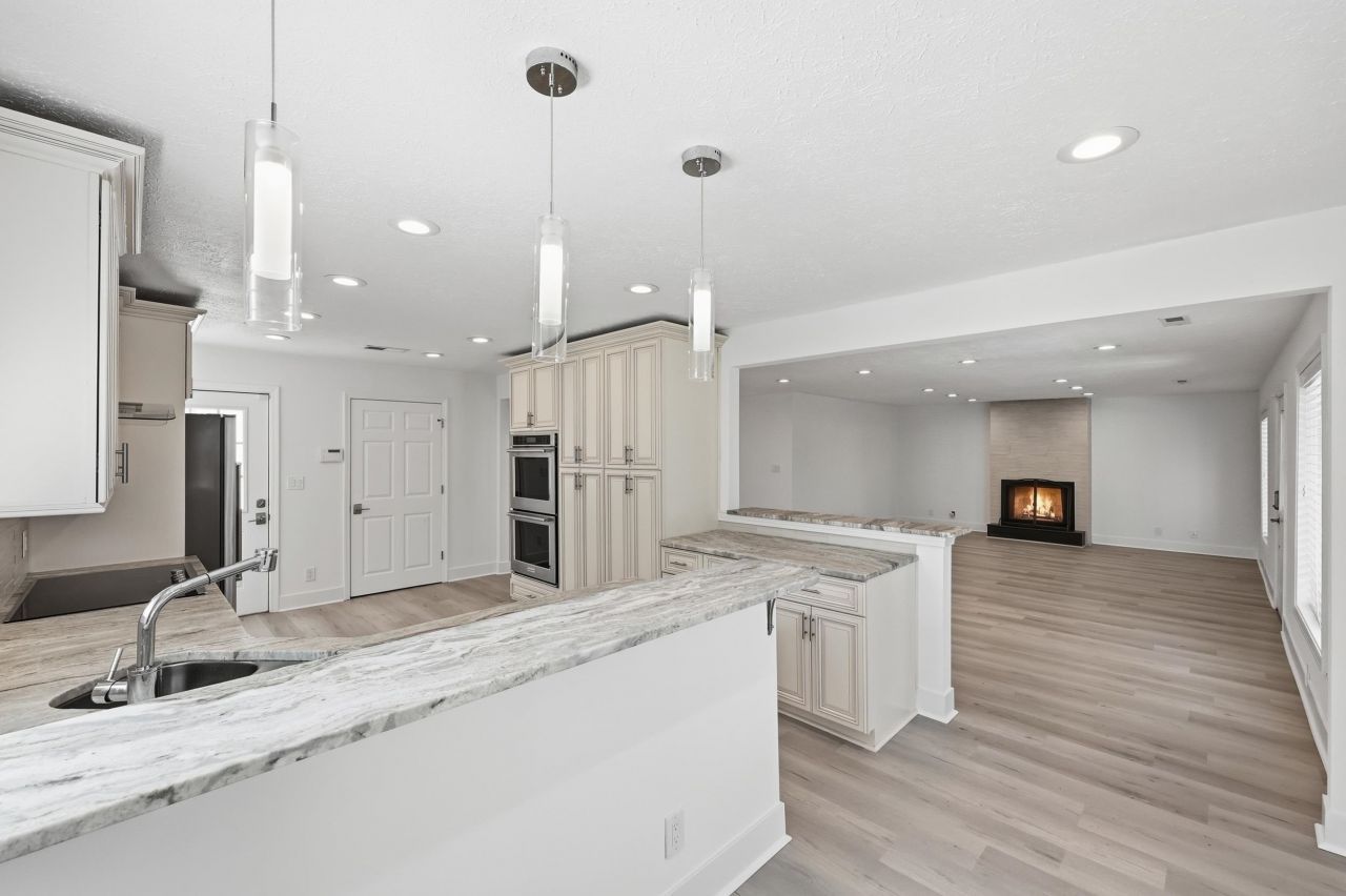 409 Sunset Trail  Photo 12