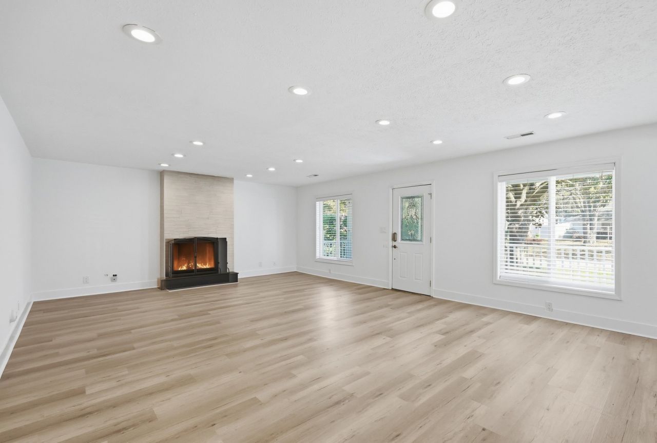 409 Sunset Trail  Photo 8