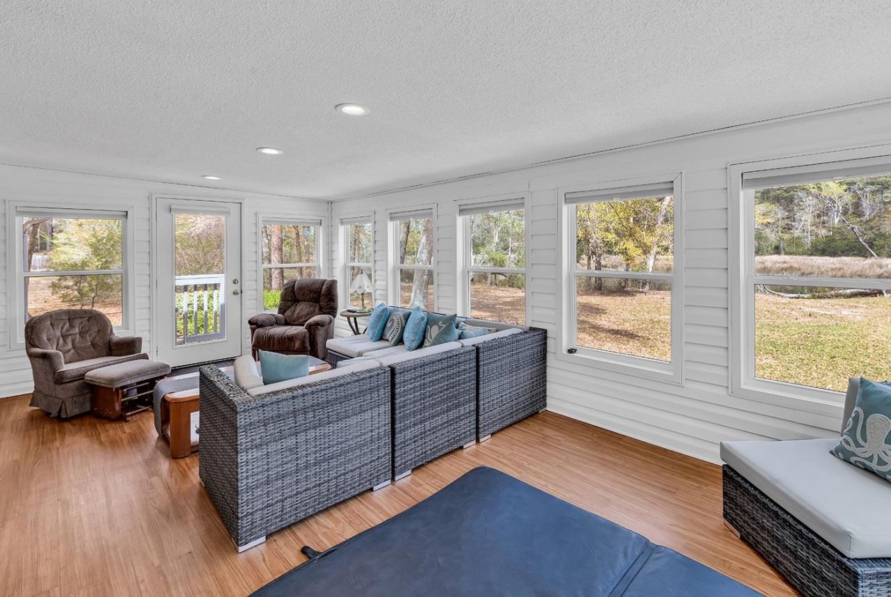 2214 Dykman Circle Photo 16