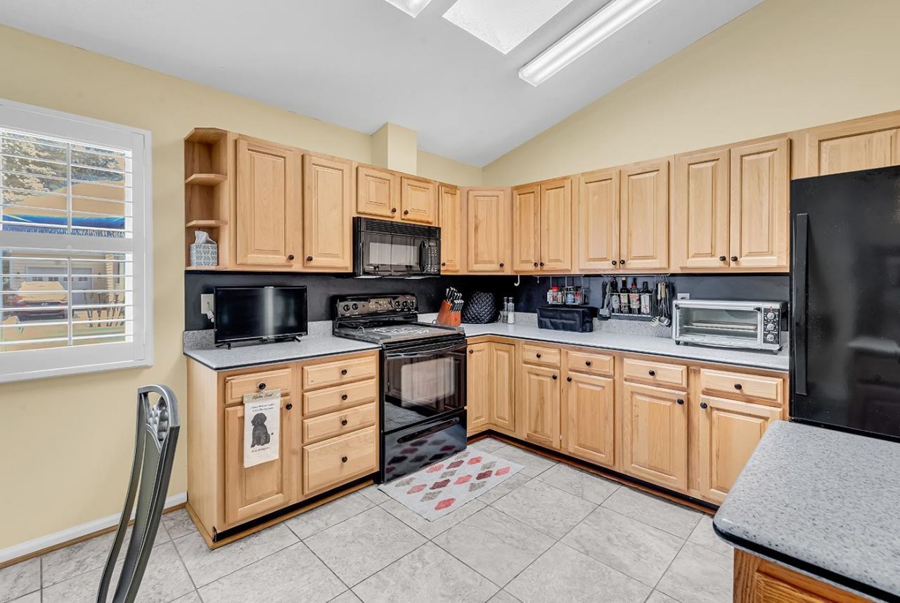 2214 Dykman Circle Photo 21