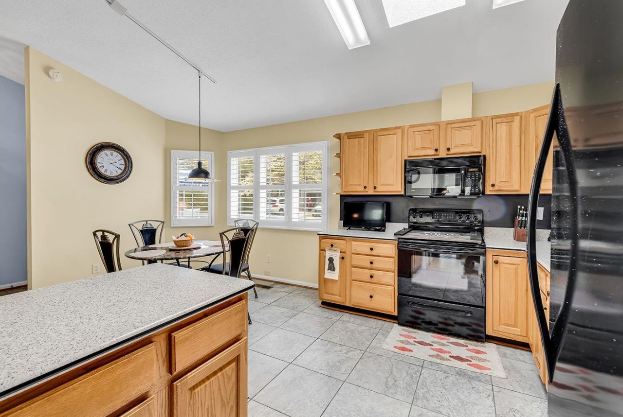 2214 Dykman Circle Photo 23