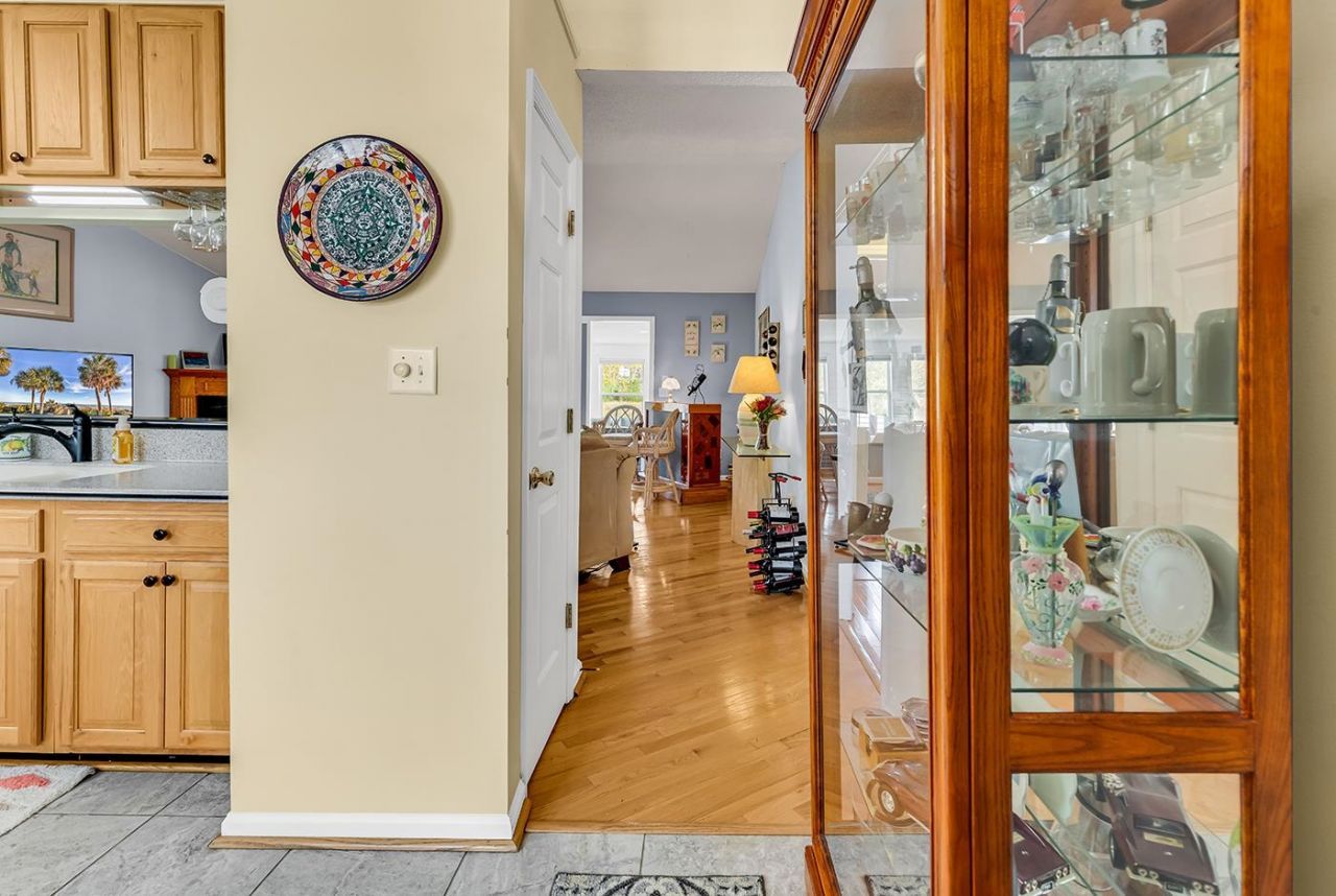 2214 Dykman Circle Photo 4