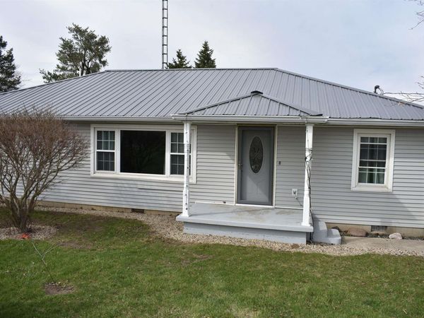 1892 W 1800 S, Earl Park, IN 47942