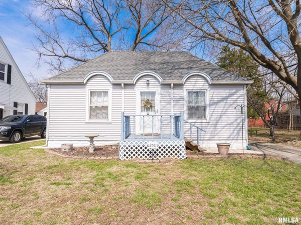 2511 W DOWNS Circle, West Peoria, IL 61604