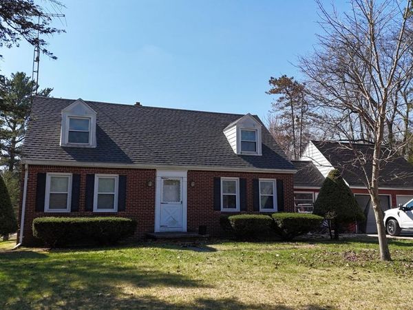 2365 W Temperance Road, Temperance, MI 48182