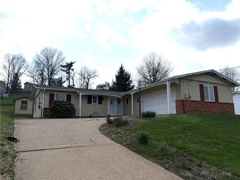 116 Bett Mar Lane, Saint Clairsville, OH 43950 Photo 2