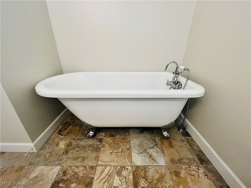 675 Bridle Court, Geneva, OH 44041 Photo 40