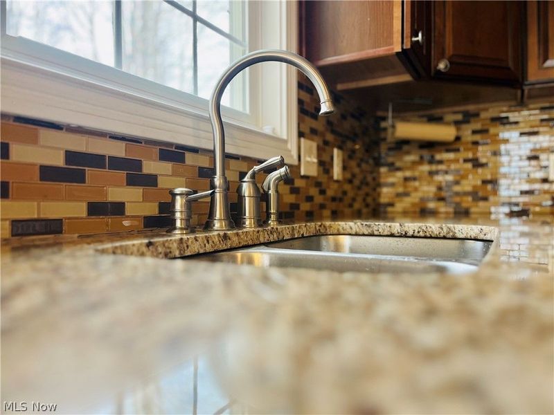 675 Bridle Court, Geneva, OH 44041 Photo 5